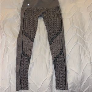 Nux Leggings